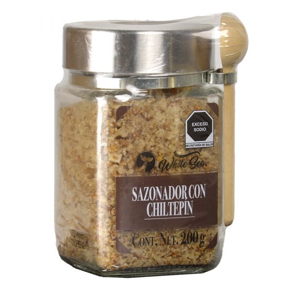 Sazonador con chiltepín White Sea en tarro de vidrio con cuchara de madera - Lateral izquierdo